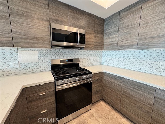 Building Photo - 4383 N Sepulveda Blvd