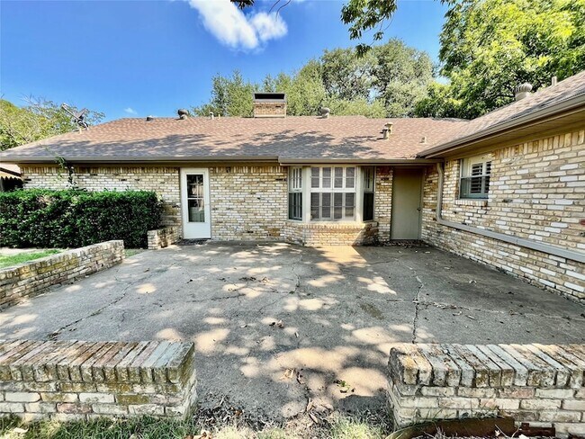Building Photo - 116 Mill Pond Rd