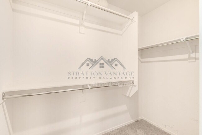 Building Photo - 55 E Constitution Dr