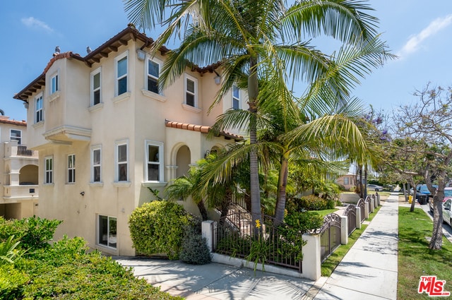 Building Photo - 3838 Tilden Ave