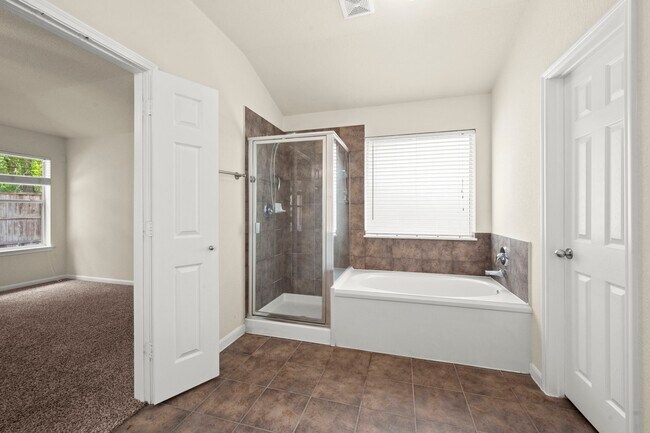 Building Photo - 6 Bushell Mill Pl