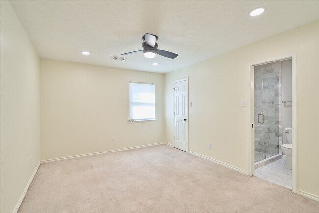 Building Photo - 6 Glen Canyon Pl