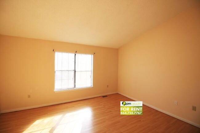 Building Photo - 3 Pointer Ln