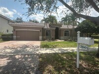 Building Photo - 2841 Poinciana Cir
