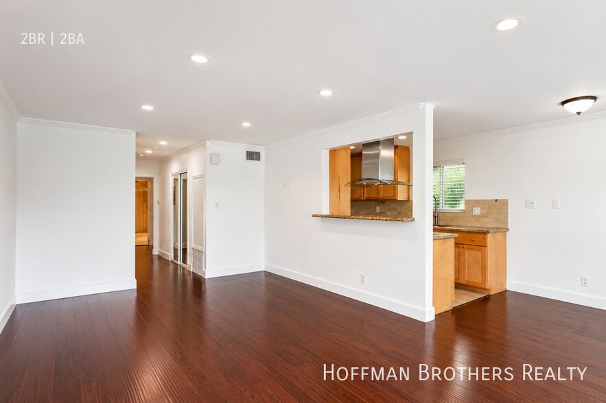 Building Photo - 8730 Charleville Blvd