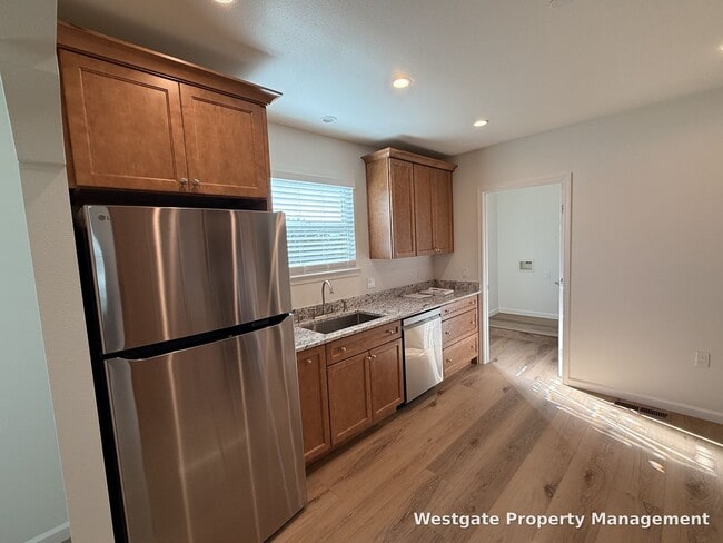 Building Photo - 1346 Skillman Ln