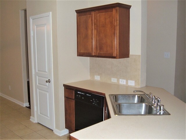 Building Photo - 12232 Lamington Dr