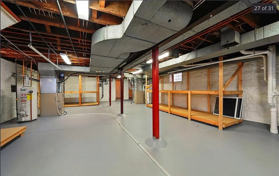 Building Photo - 6216 Loran Ave
