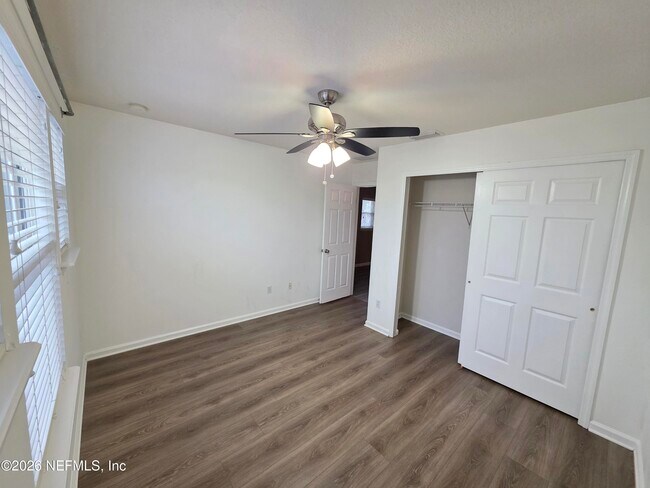 Building Photo - 104 Crete Ct