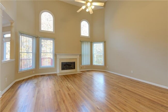 Building Photo - 1474 Lake Heights Cir