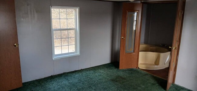 Building Photo - 2711 Windy Hill Rd