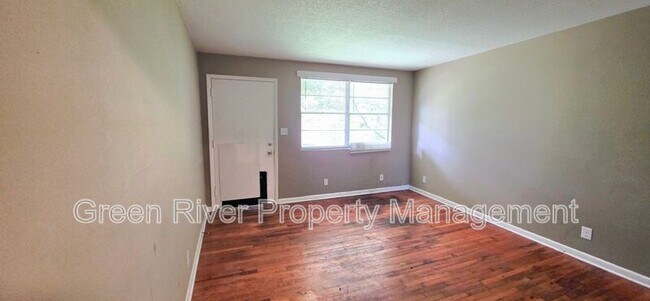 Building Photo - 11620 Charlie Rd