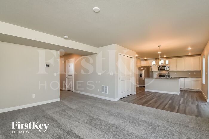 Building Photo - 10405 Luneth Dr