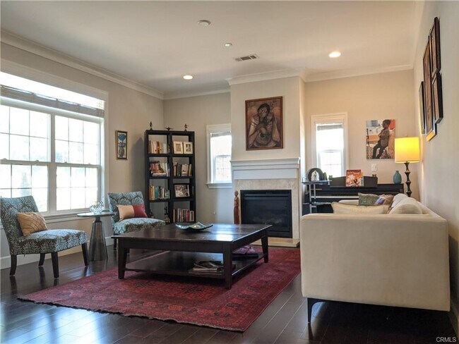 Building Photo - 4634 La Canada Blvd