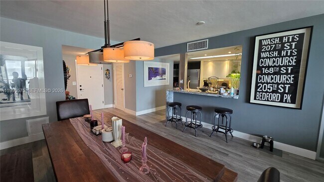 Building Photo - 5825 Collins Ave