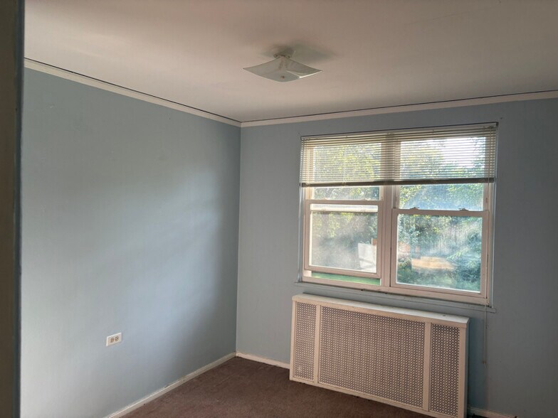 Building Photo - 13 Dewitt St