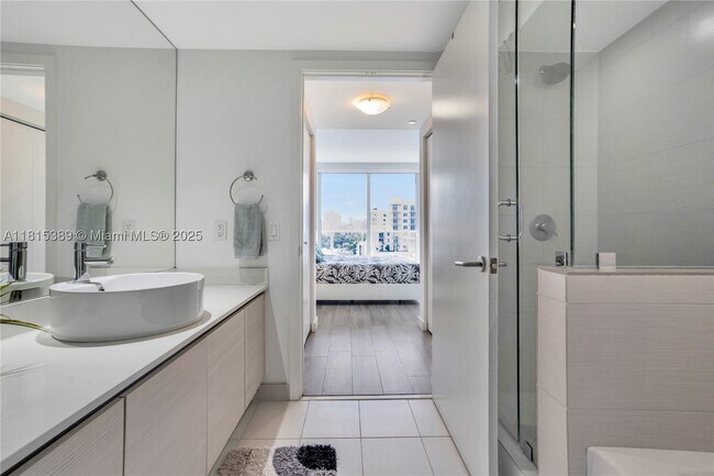 Building Photo - 4250 Biscayne Blvd