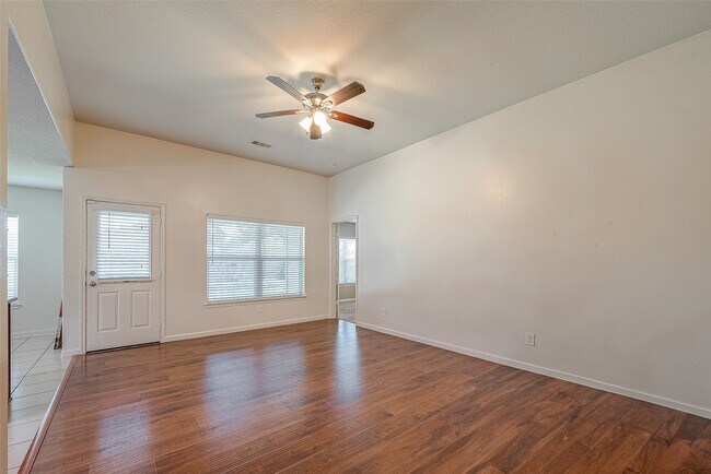 Building Photo - 26915 Teal Bayou Ln