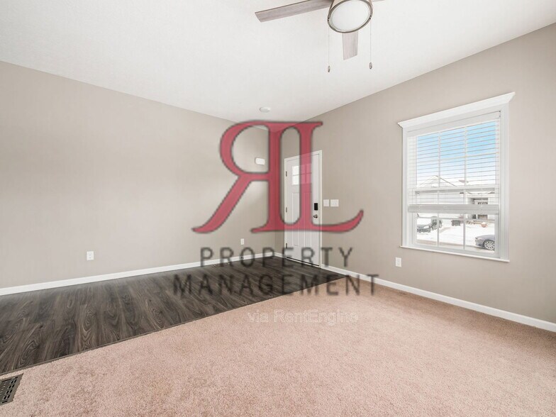 Building Photo - 5207 Linton St