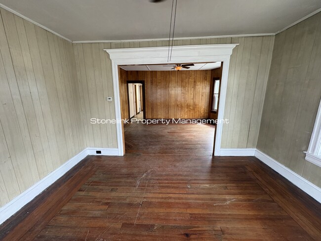 Building Photo - 125-127 Pond Street