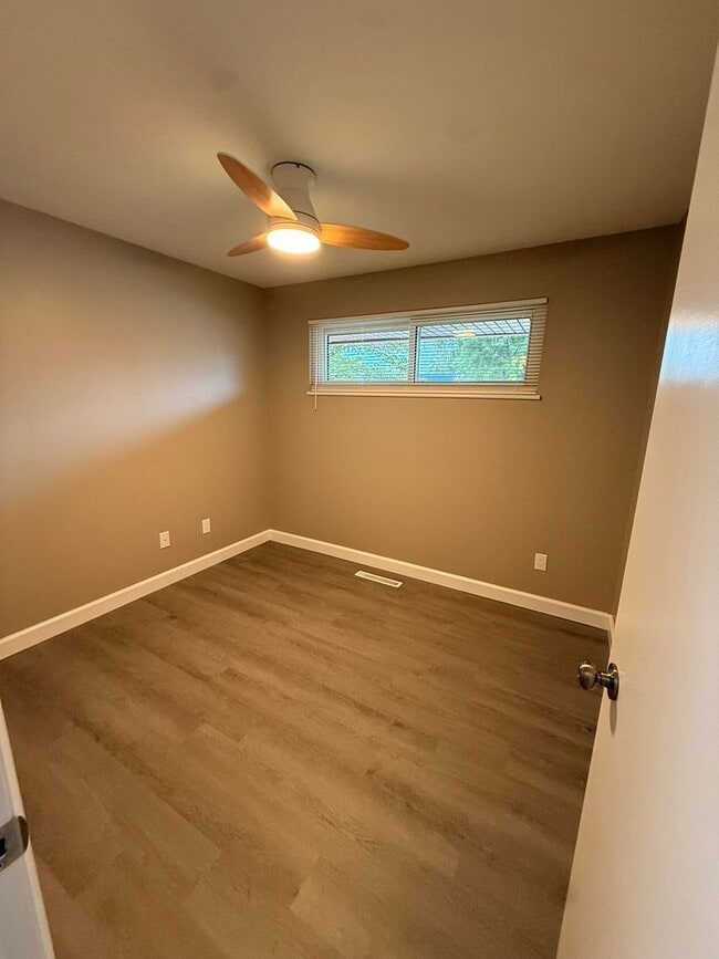 Building Photo - 4320 Harbison St