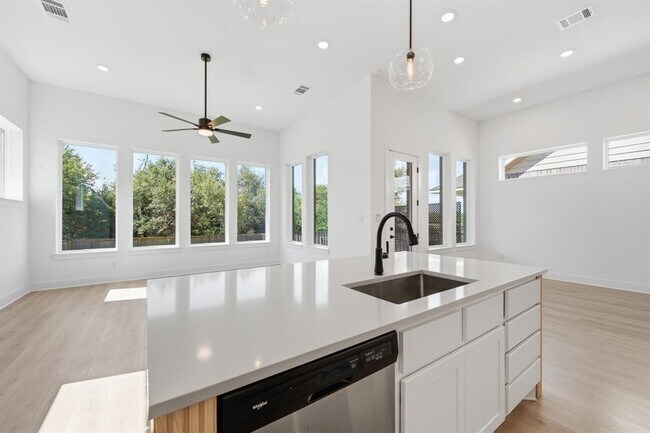 Building Photo - 2308 Sawdust Dr