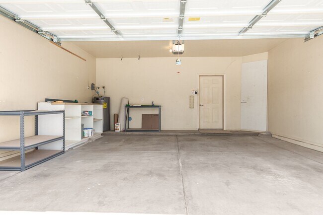 Building Photo - Ahwatukee Foothills Home in Prime Location!