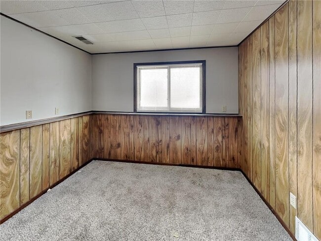 Building Photo - 3401 75th Ave N