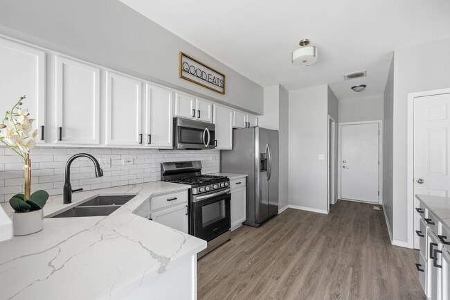 Building Photo - 1007 Park Hill Cir