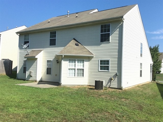 Building Photo - 9135 Simonton Dr