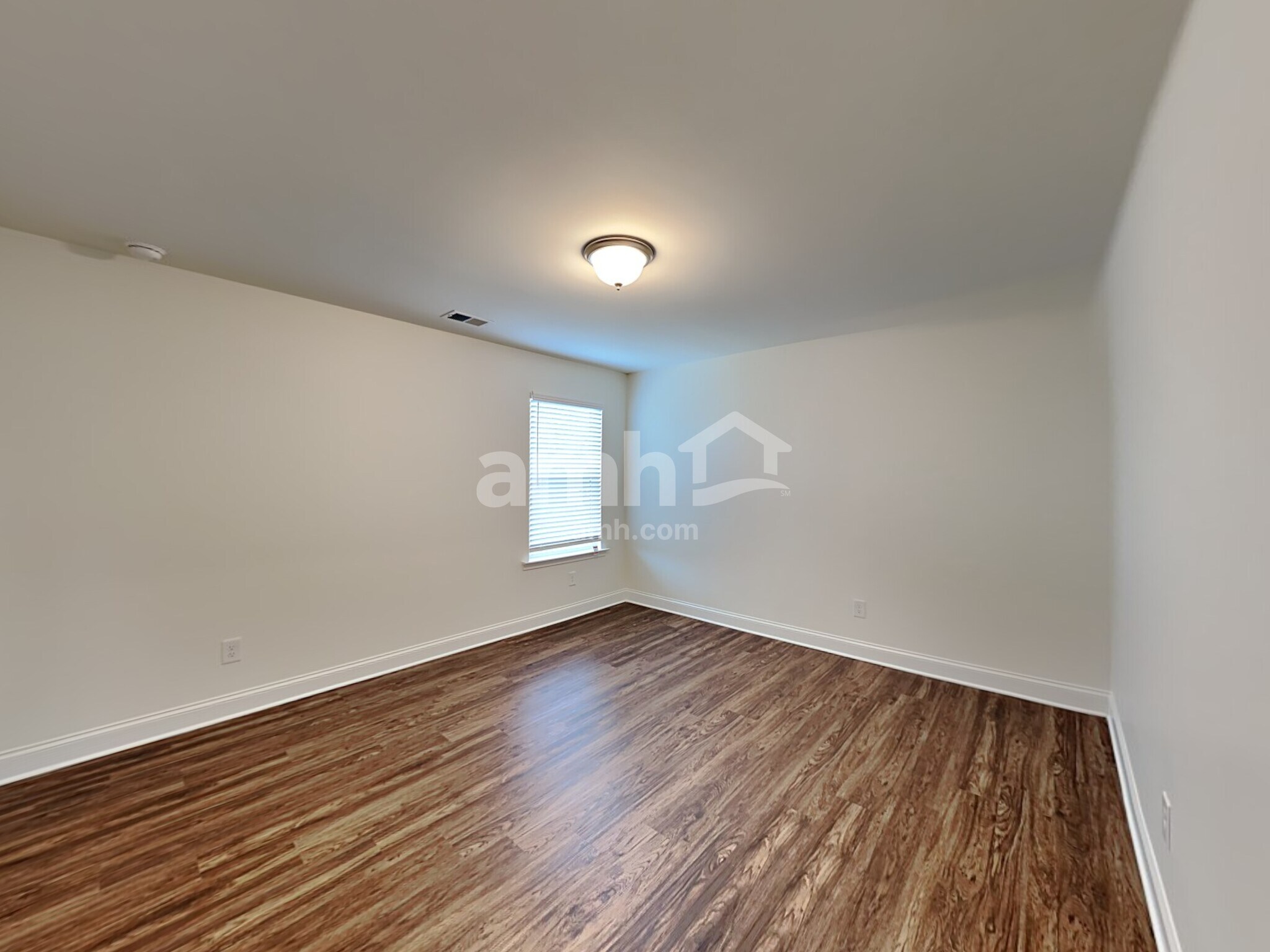 Building Photo - 8105 Brookbend Dr