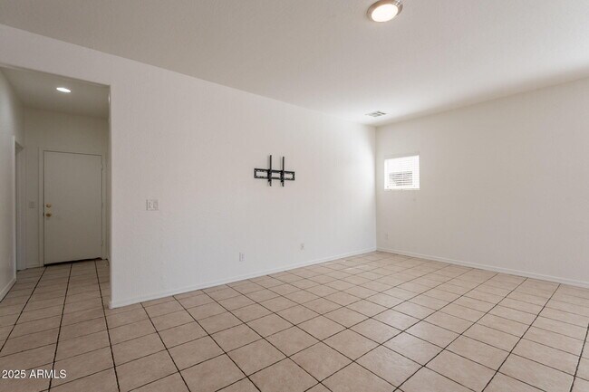 Building Photo - 17303 W Carmen Dr