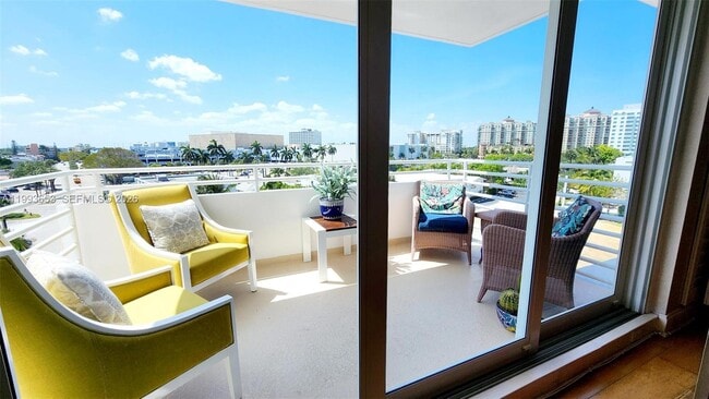 Building Photo - 888 Intracoastal Dr