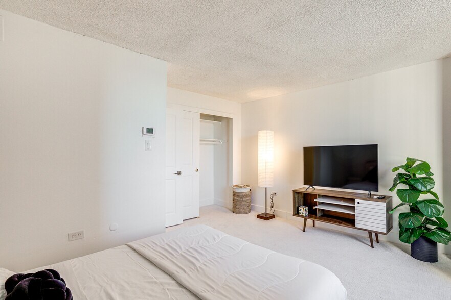 Building Photo - 1020 15th St