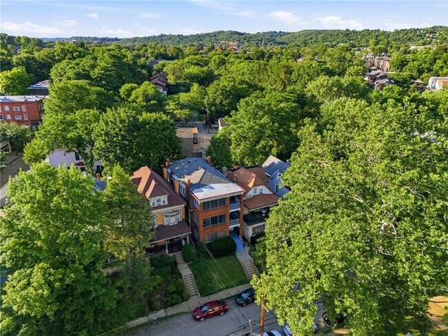 Building Photo - 407 Biddle Ave