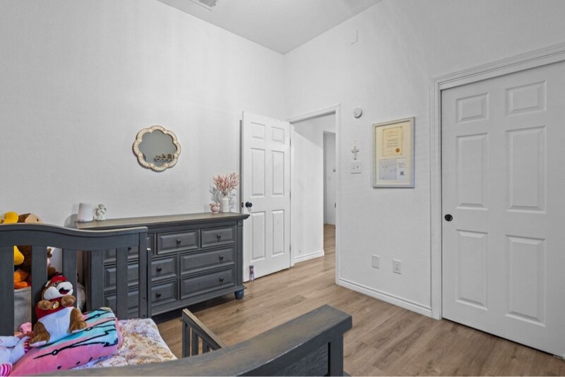 Building Photo - 2912 Boardwalk Ave