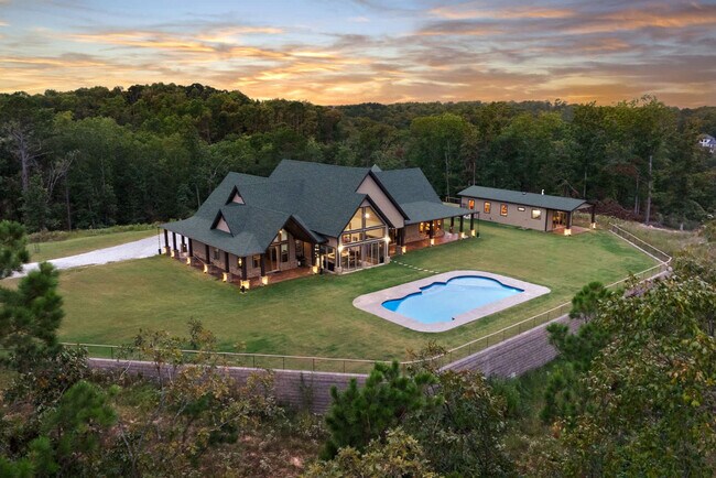 Building Photo - 8141 Hopper Rd