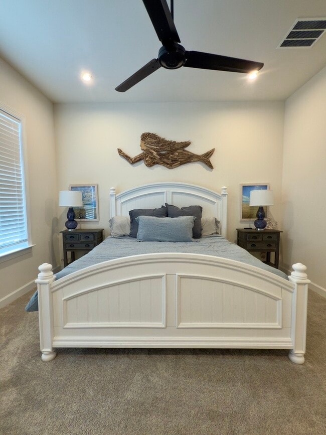 Building Photo - 37 Beach Club Ave