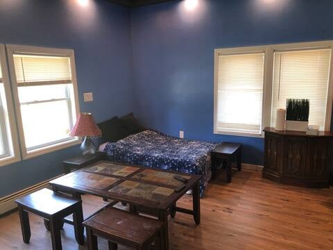 Building Photo - 202 W 1st St