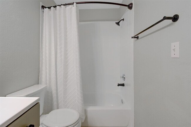 Building Photo - 12293 Sailwinds Dr