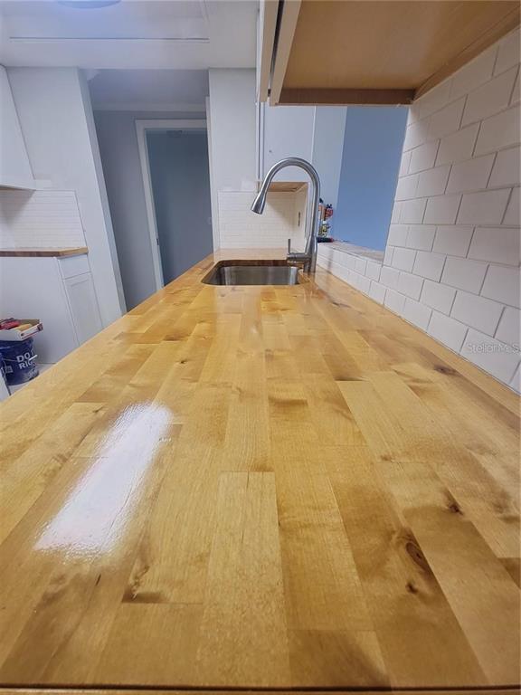 Building Photo - 305 Hammock Terrace