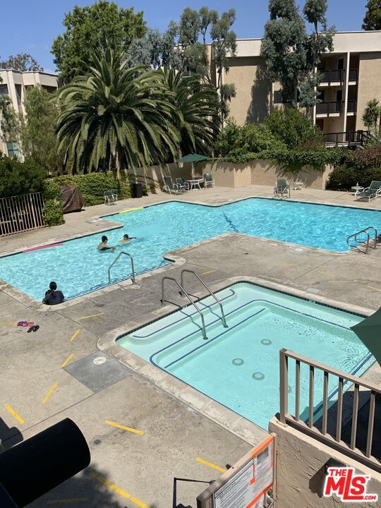 Building Photo - 1115 Raintree Cir