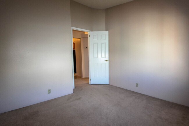 Building Photo - 2851 Smoke Tree Ln