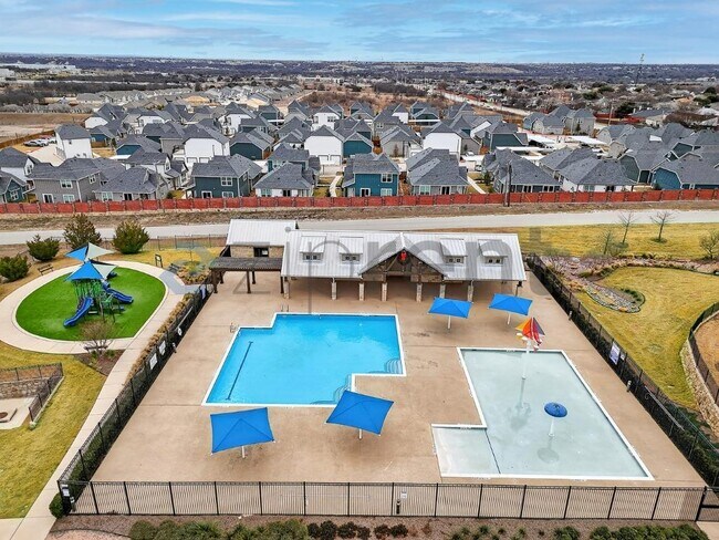 Building Photo - 10116 Clemmons Rd