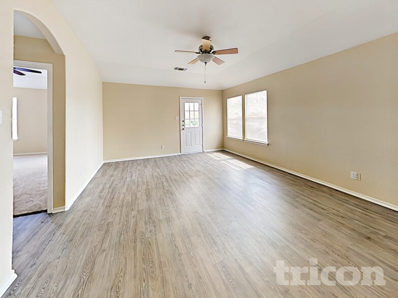 Building Photo - 242 Hallie Pass