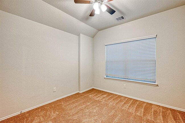 Building Photo - 25919 Aura Lake Ln