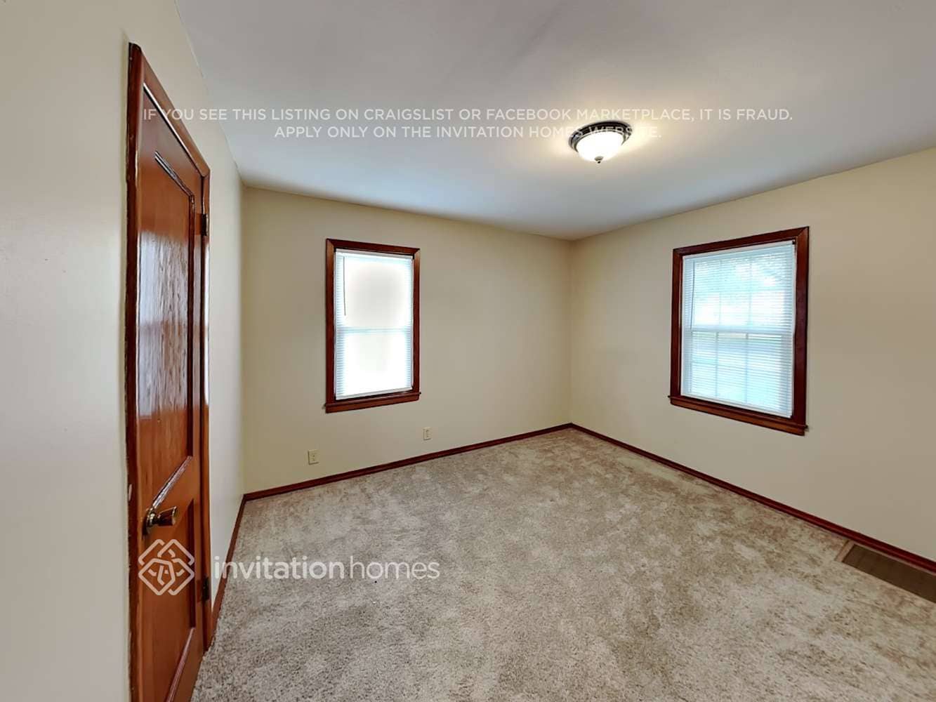 Building Photo - 3532 Utah Ave S