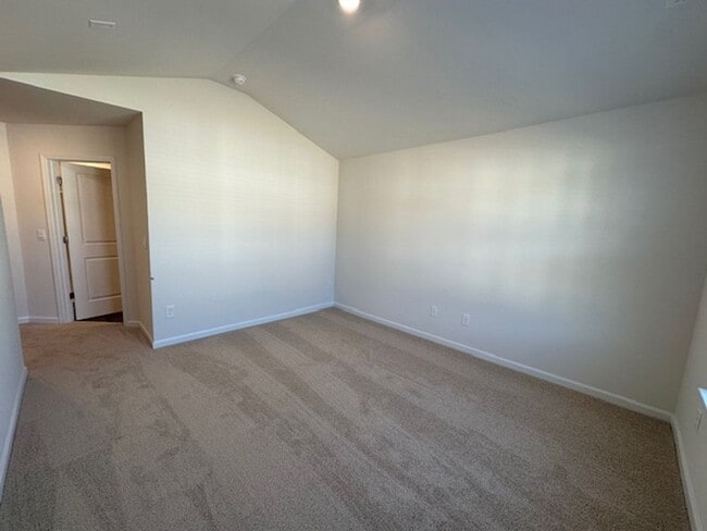 Building Photo - Graham