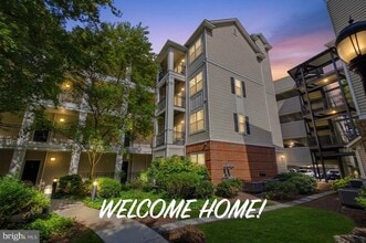 Building Photo - 12913 Centre Park Cir