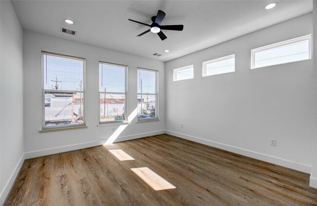 Building Photo - 1506 McKee St